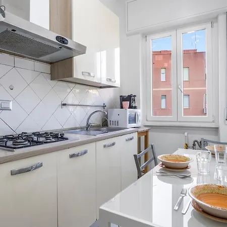 Three-room With Terrace Just A Few Minutes From The Vatican アパート *